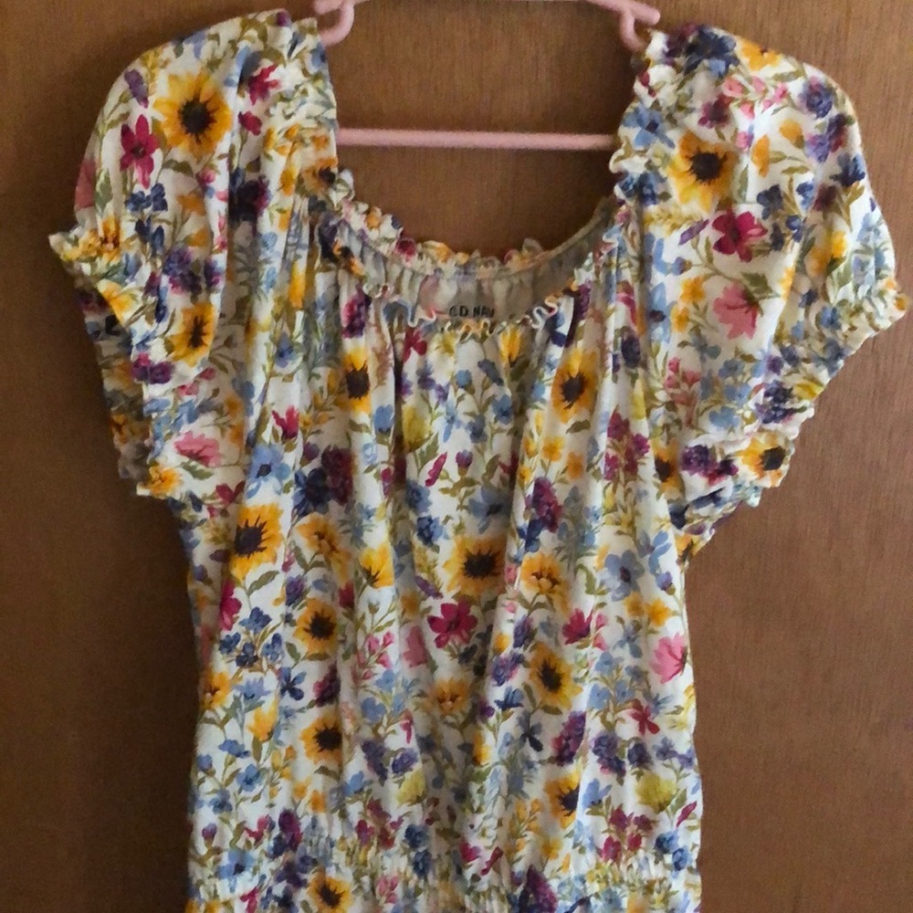 Old Navy girl’s sunflower romper size XL (14-16)